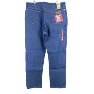 Wrangler 31 Jeans Men's Size 38/34 Relaxed Boot Dark Wash